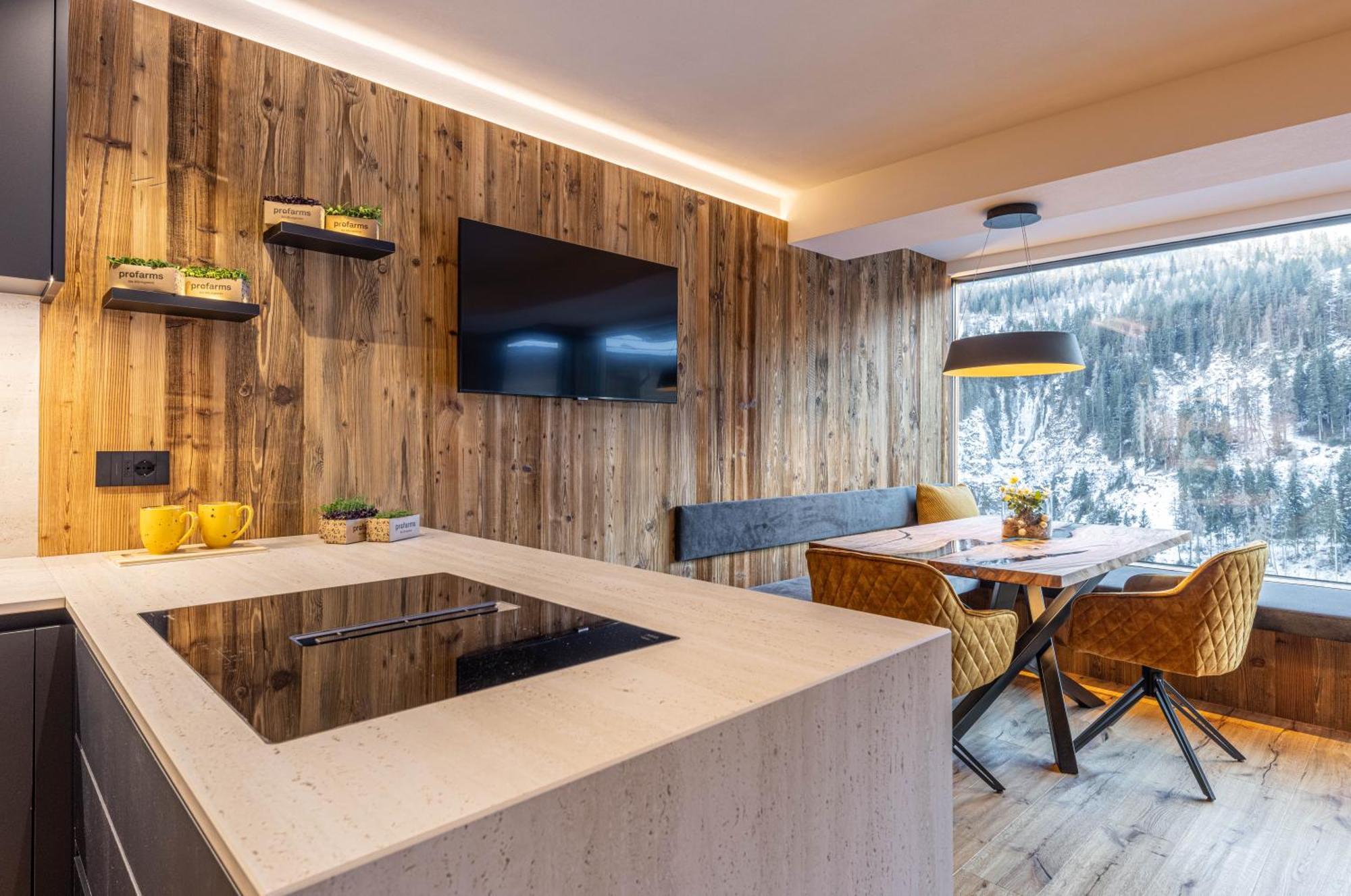 Enjoy Dolomites - Chalet Santa Cristina Val Gardena Bagian luar foto