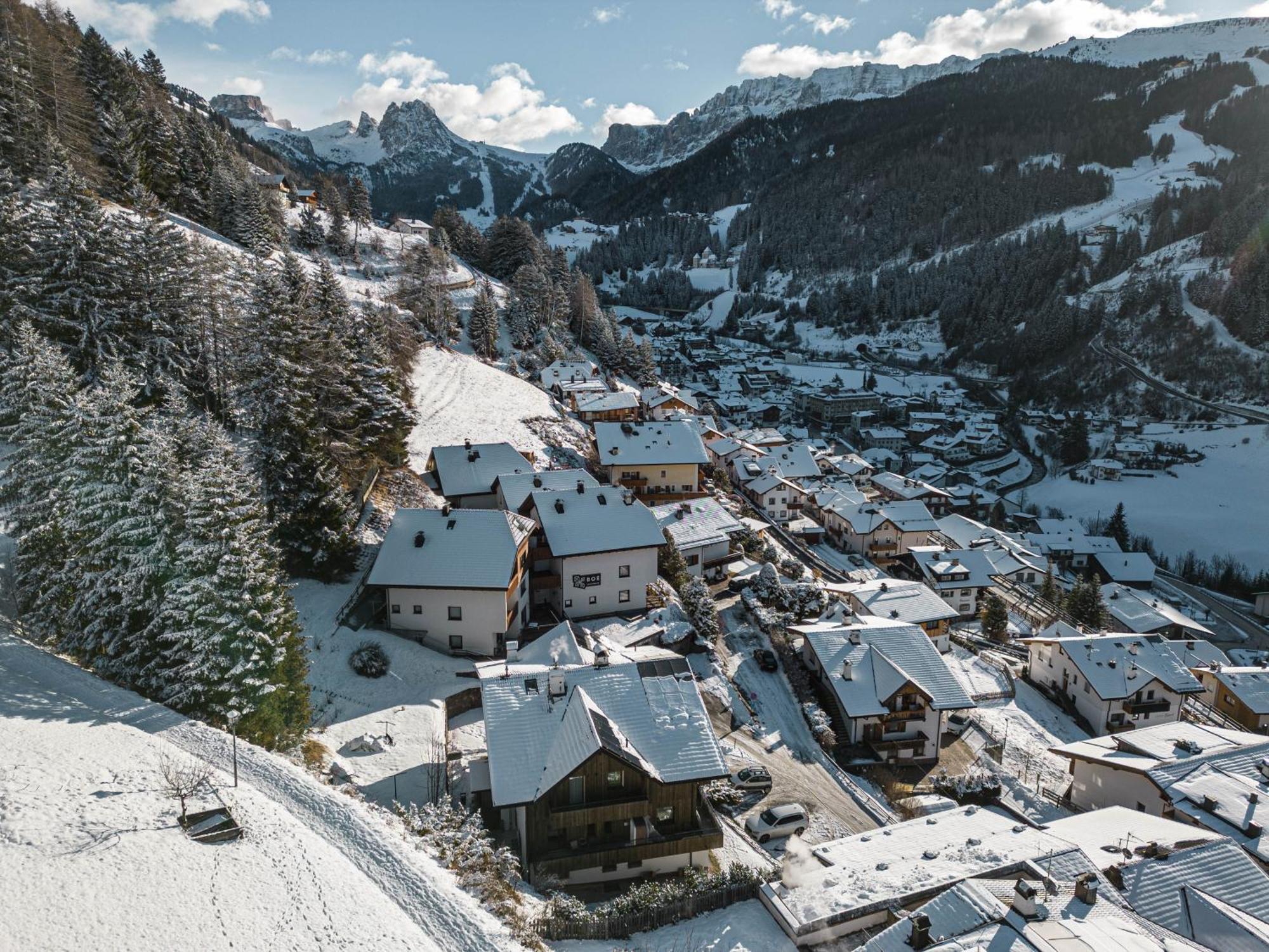 Enjoy Dolomites - Chalet Santa Cristina Val Gardena Bagian luar foto